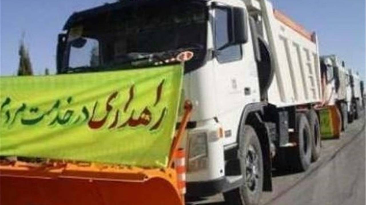 خدمت رسانی ۳۶۰ دستگاه ماشین آلات سنگین و نیمه سنگین در جاده‌های کرمان