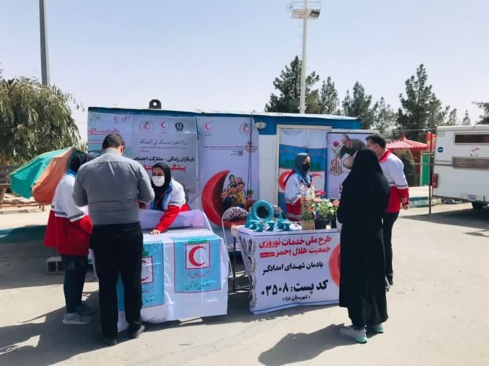 خدمات رسانی هلال احمر به ۱۲ هزار مسافر در همدان