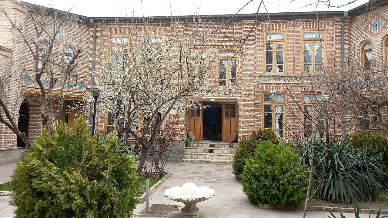 خانه تاریخی خیابانی جاذبه گردشگری زیبا در مراغه 
