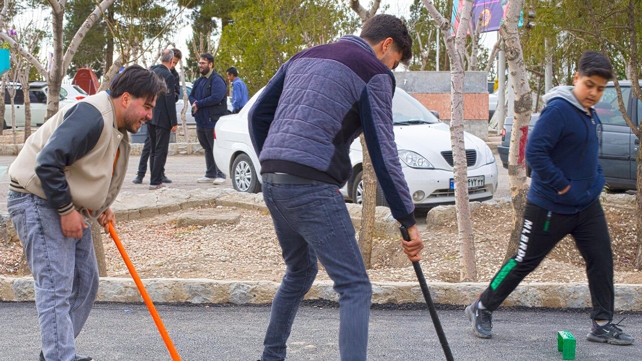 شادباش در انتظار کودکان و نوجوانان مسافر نصف‌جهان در باغ فدک