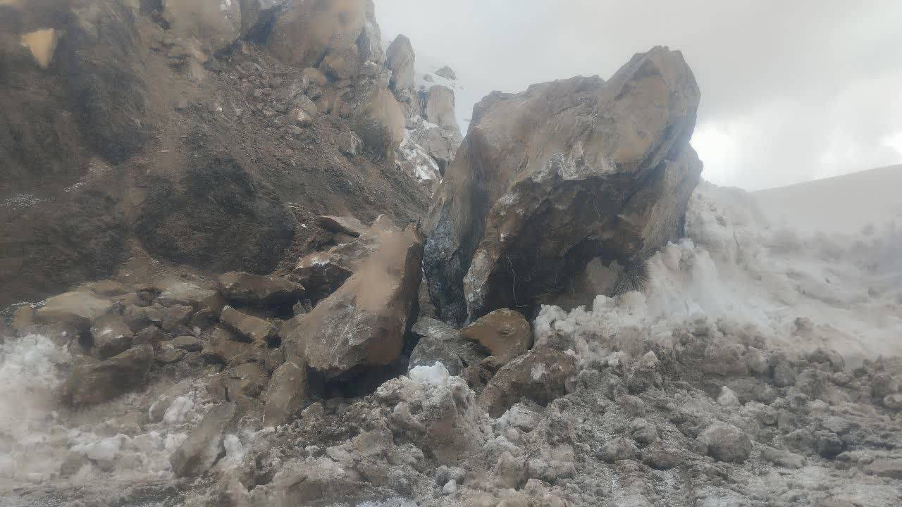 حادثه در گردنه ژالانه سروآباد