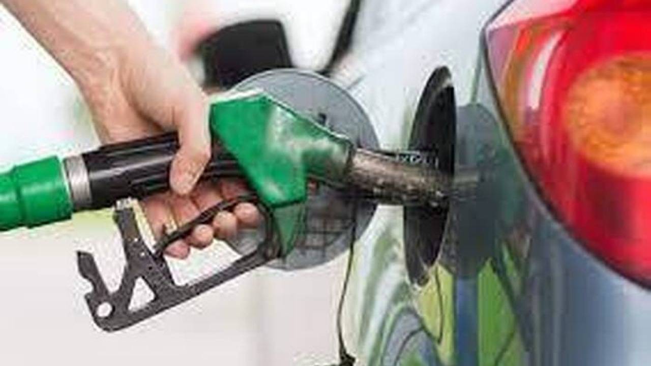 به خودرو‌های فاقد پلاک و پلاک مخدوش در عَنبرآباد سوخت عرضه نمی‌شود
