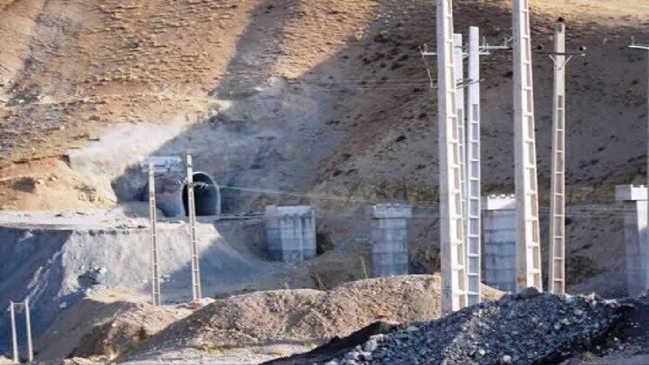 قطار لرستان در مسیر وعده/ زمانی جدید برای پروژه راه‌آهن
