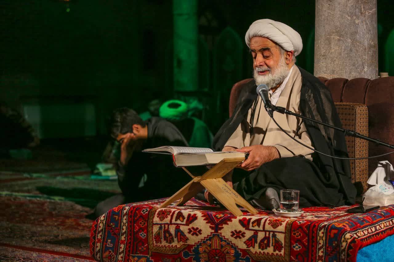 قرائت قرآن در مدرسه علمیه مروی