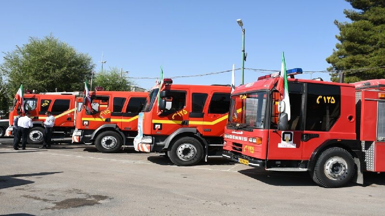 آماده باش آتش‌نشانان قزوینی در پی هشدار هواشناسی