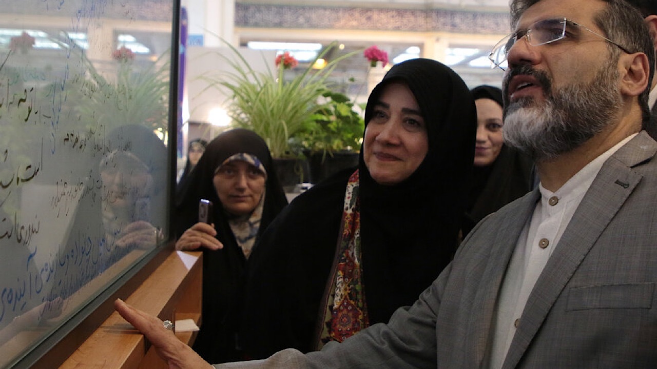 صنایع‌دستی همواره در کنار مناسک دینی قرار داشته است