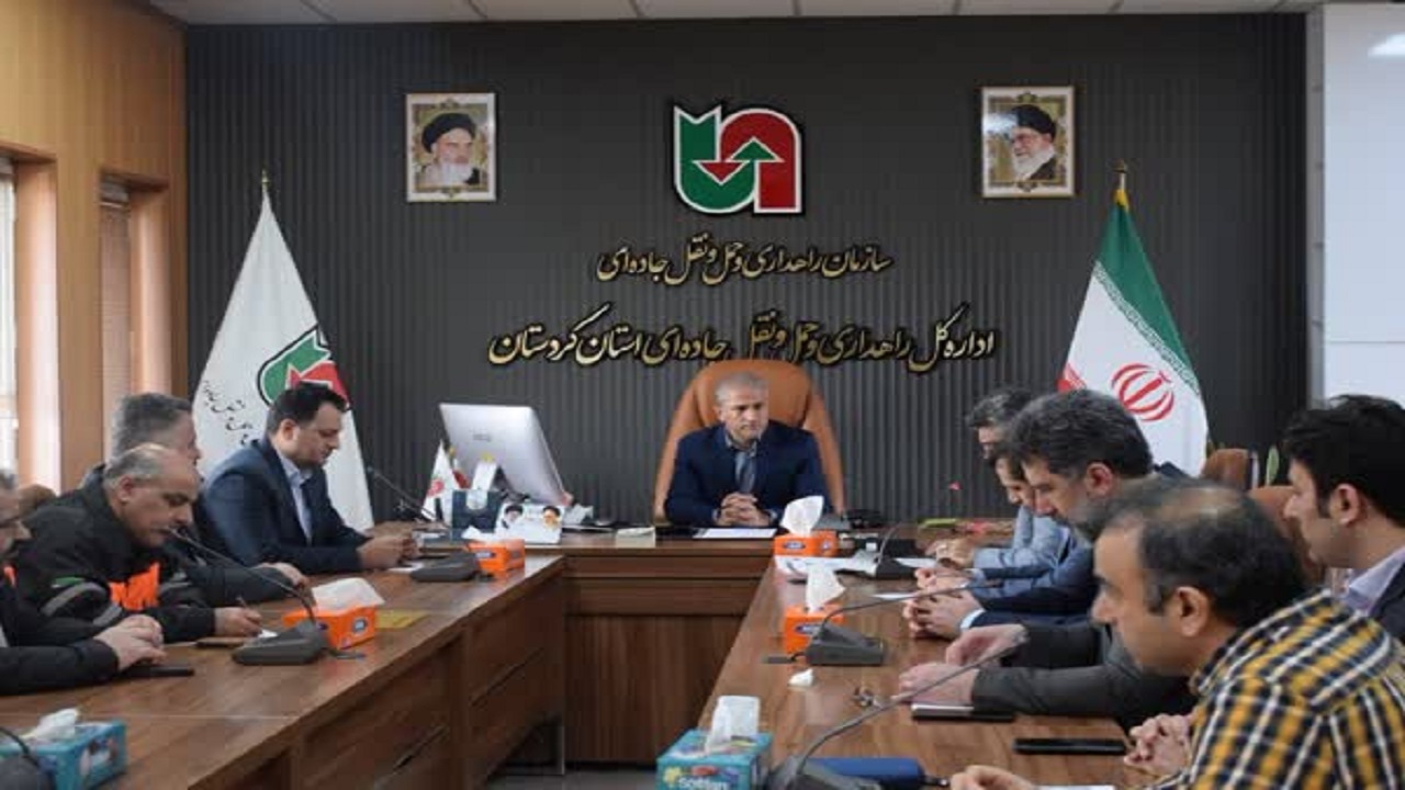 بازدید بازرس کل کردستان از مرکز مدیریت راه های استان