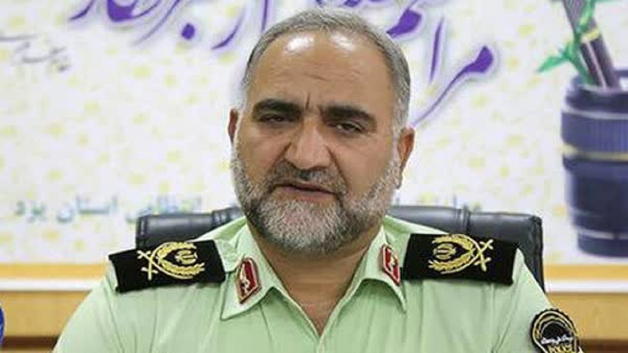 کشف حدود ۷۰۰ کیلوگرم خشکبار قاچاق در قم