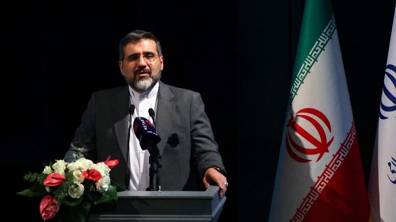 نیازمند انقلاب جدید در حوزه نشر آثار فاخر به زبان‌های زنده دنیا هستیم