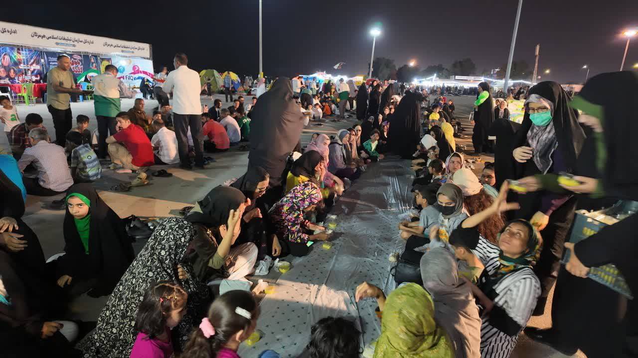 افطاری خیابانی