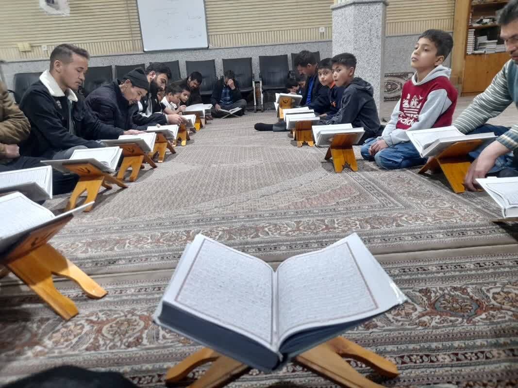 جلسه قرائت قرآن