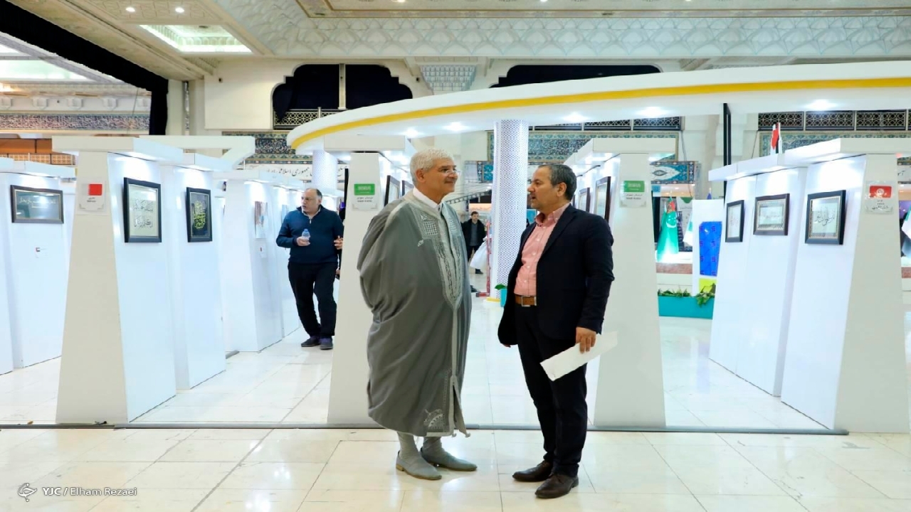 دشمنان اصرار دارند بگویند قرآن اولویت جمهوری اسلامی نیست!