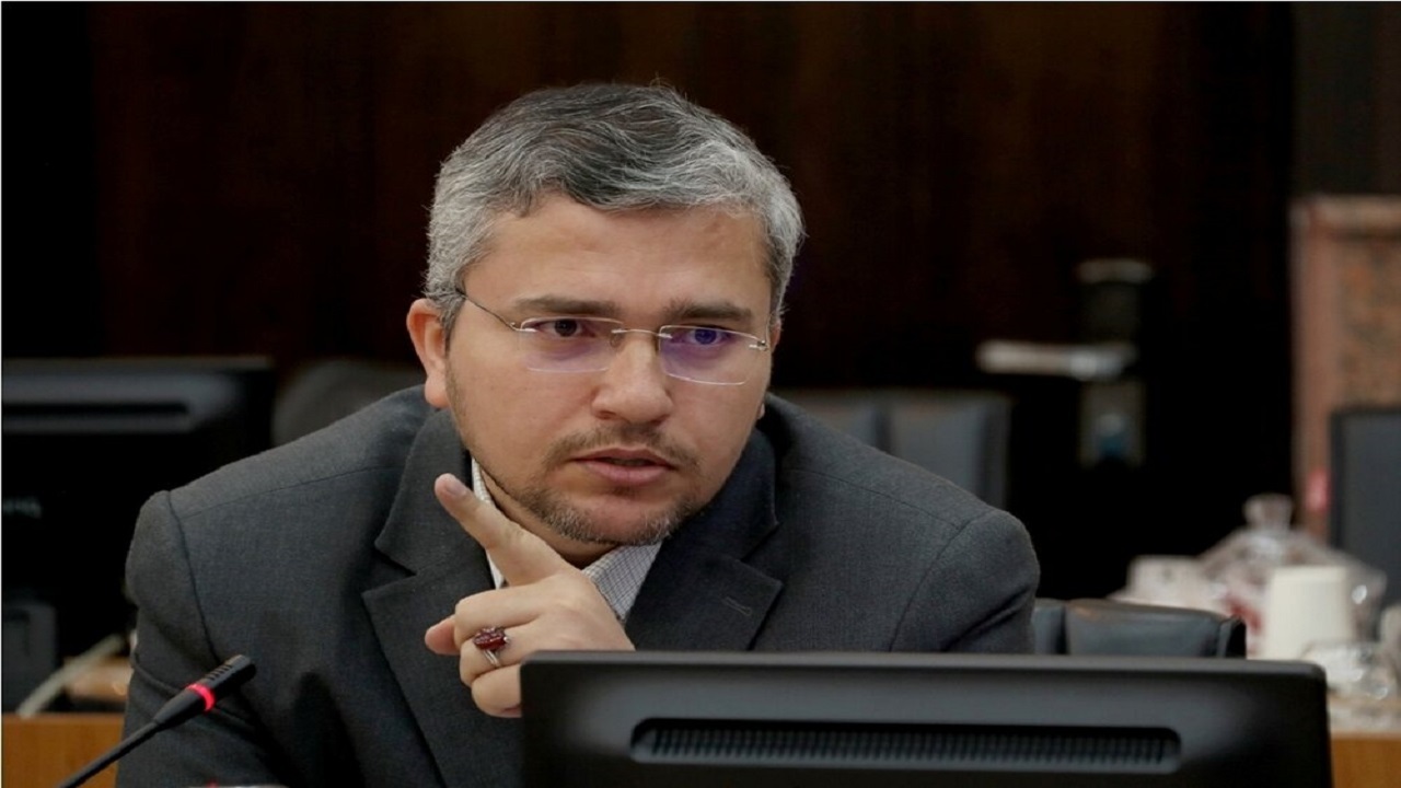 دیوار مرزی برای کشور لازم است/ در زمینه اتباع خارجی خلاء قانونی داریم
