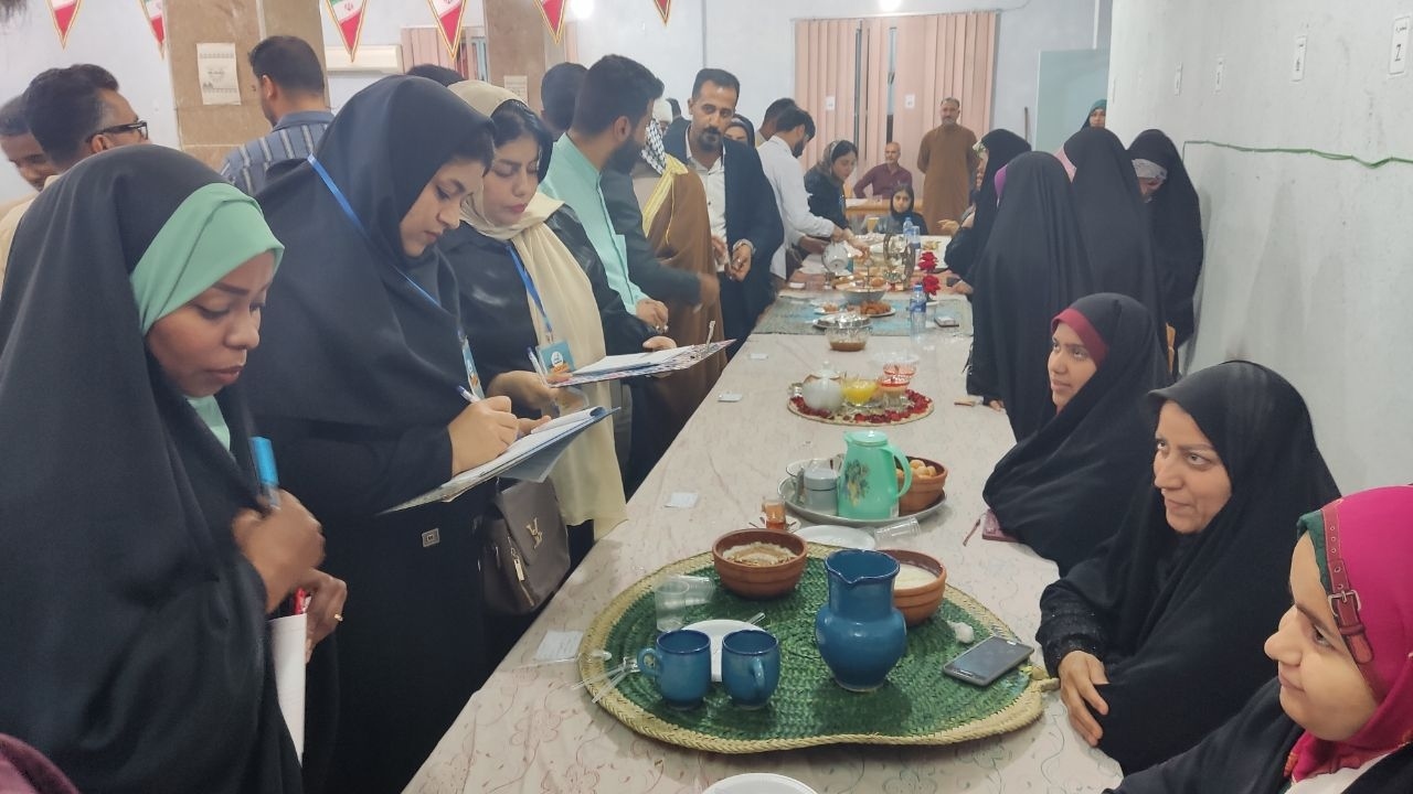 برگزاری جشنواره حلوا و شیرینی‌های محلی در اروندکنار