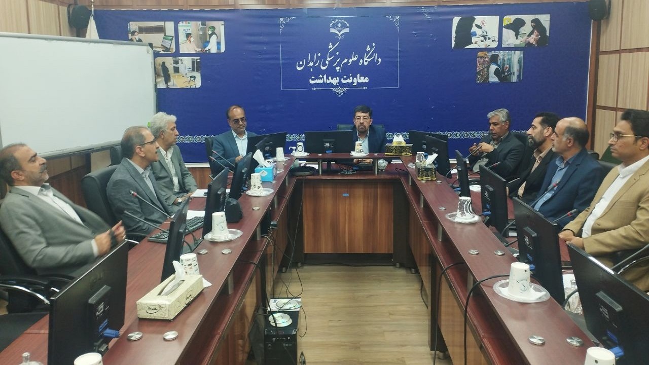 شهروندان گوشت را فقط از مراکز عرضه مجاز تهیه کنند