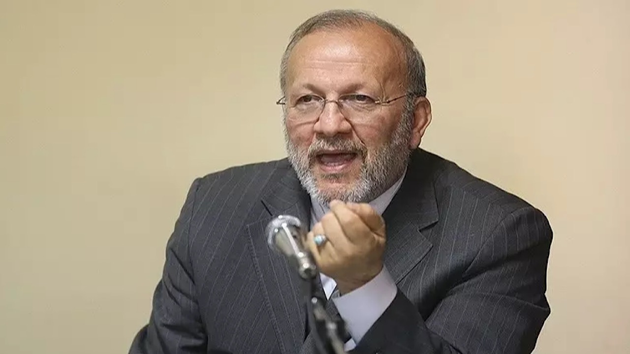 منوچهر متکی: دولت باید اقتصاد را رها کند