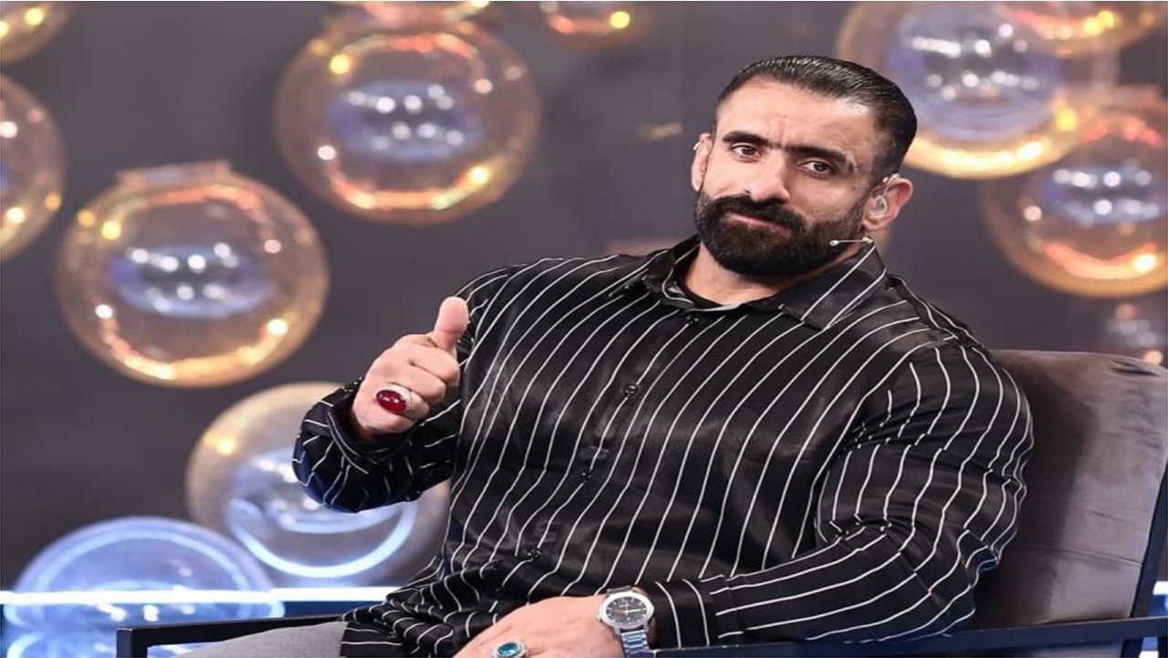 قهرمان مستر المپیا از مردم چه درخواستی داشت؟ + فیلم
