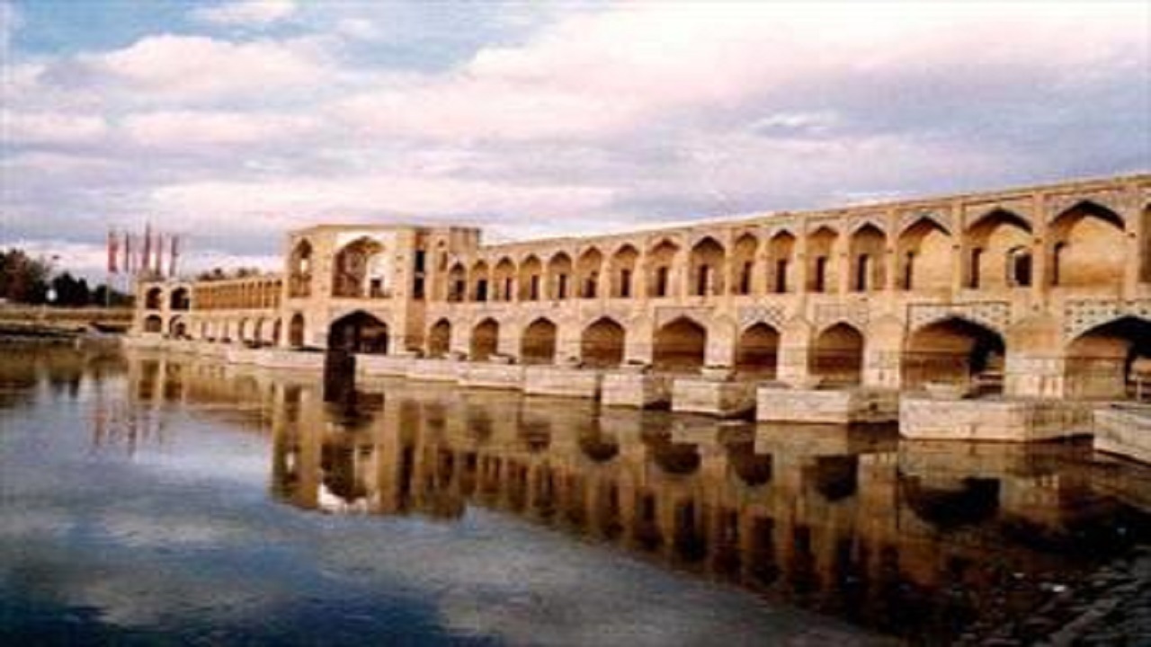 توضیحات معاون خدمات شهری شهرداری اصفهان در خصوص خاموشی پل خواجو