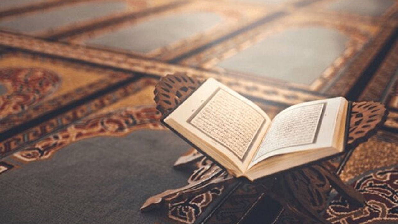 پیامبر (ص) الگوی انسان قرآنی است + فیلم