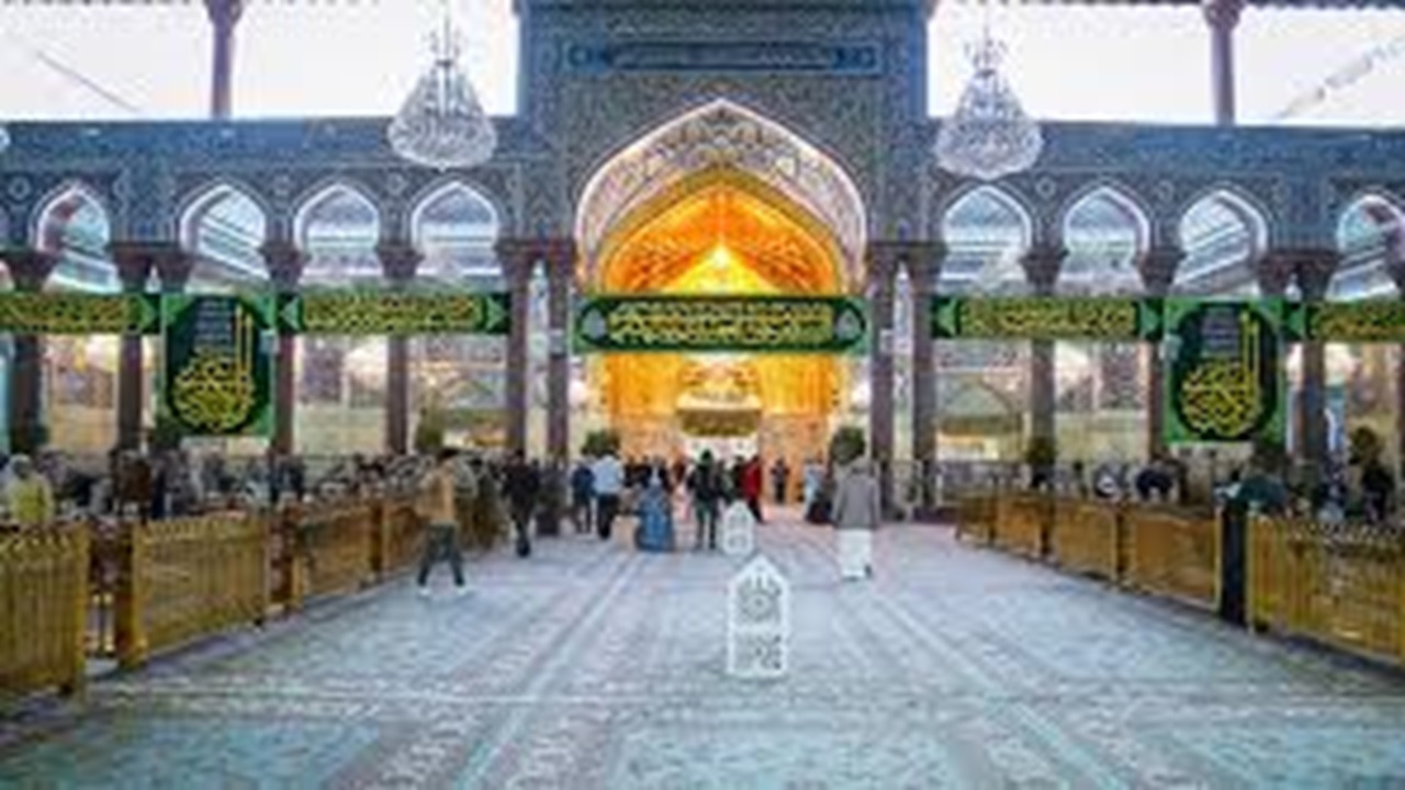 آذین‌بندی حرم مطهر رضوی به مناسبت میلادِ مادر امامت + فیلم