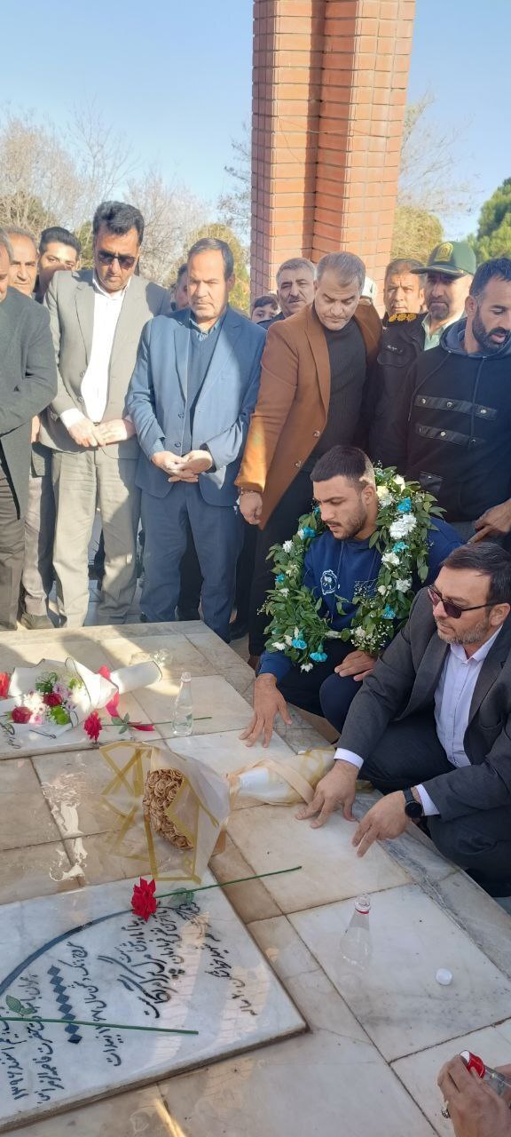 مزار شهید