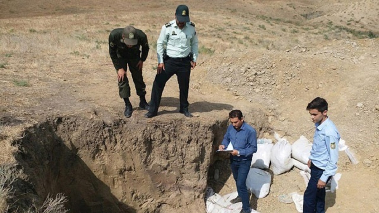 دستگیری ۴ حفار غیرمجاز در شهرستان مشگین شهر