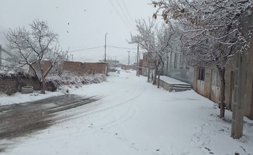 جای جای خراسان جنوبی شاهد بارش برف و باران است