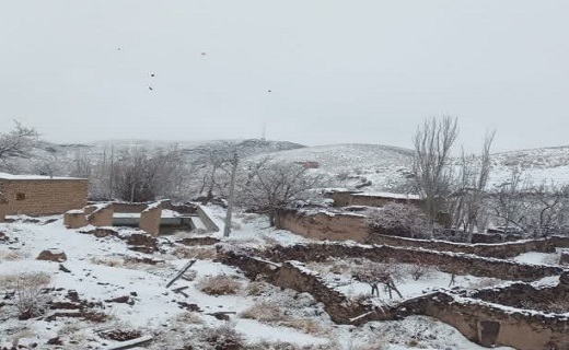 جای جای خراسان جنوبی شاهد بارش برف و باران است
