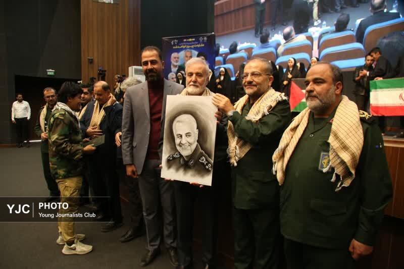 شهید سلیمانی توسعه فرهنگ مقاومت در سطح منطقه و جهان را رقم زد