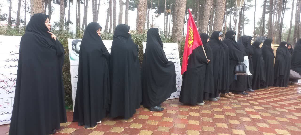 حضور زنان در صف راهیان نور