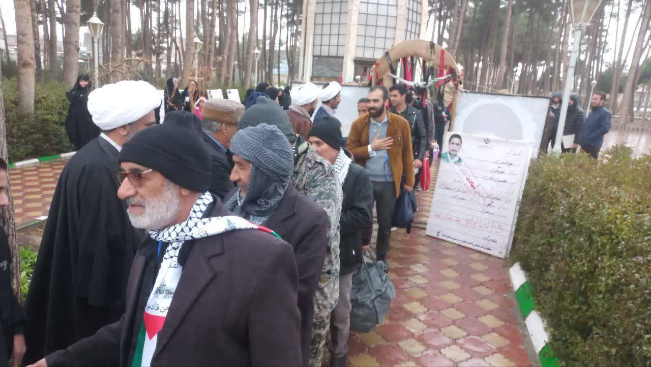 اعزام بسیجیان شهرستان صالح آباد به اردوی راهیان نور
