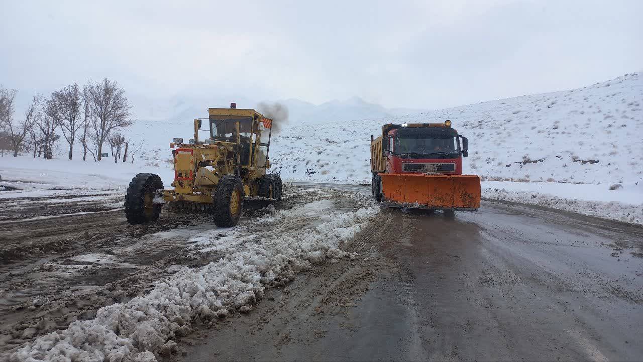 بازگشایی مسیر برف روبی