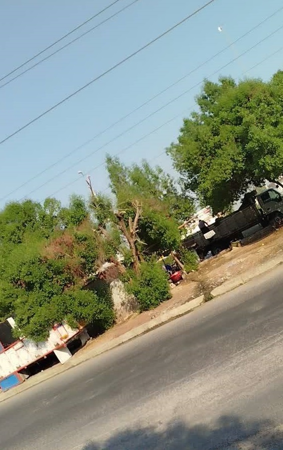 ازسد معبر در پیاده رو