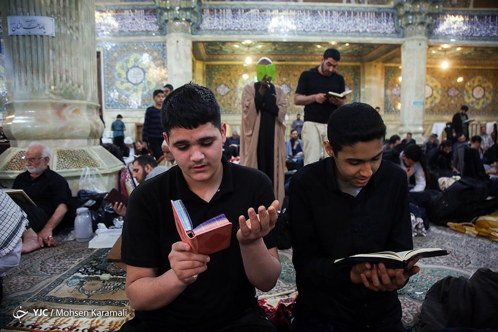 نوجوانان در اعتکاف نوجوانان در اعتکاف