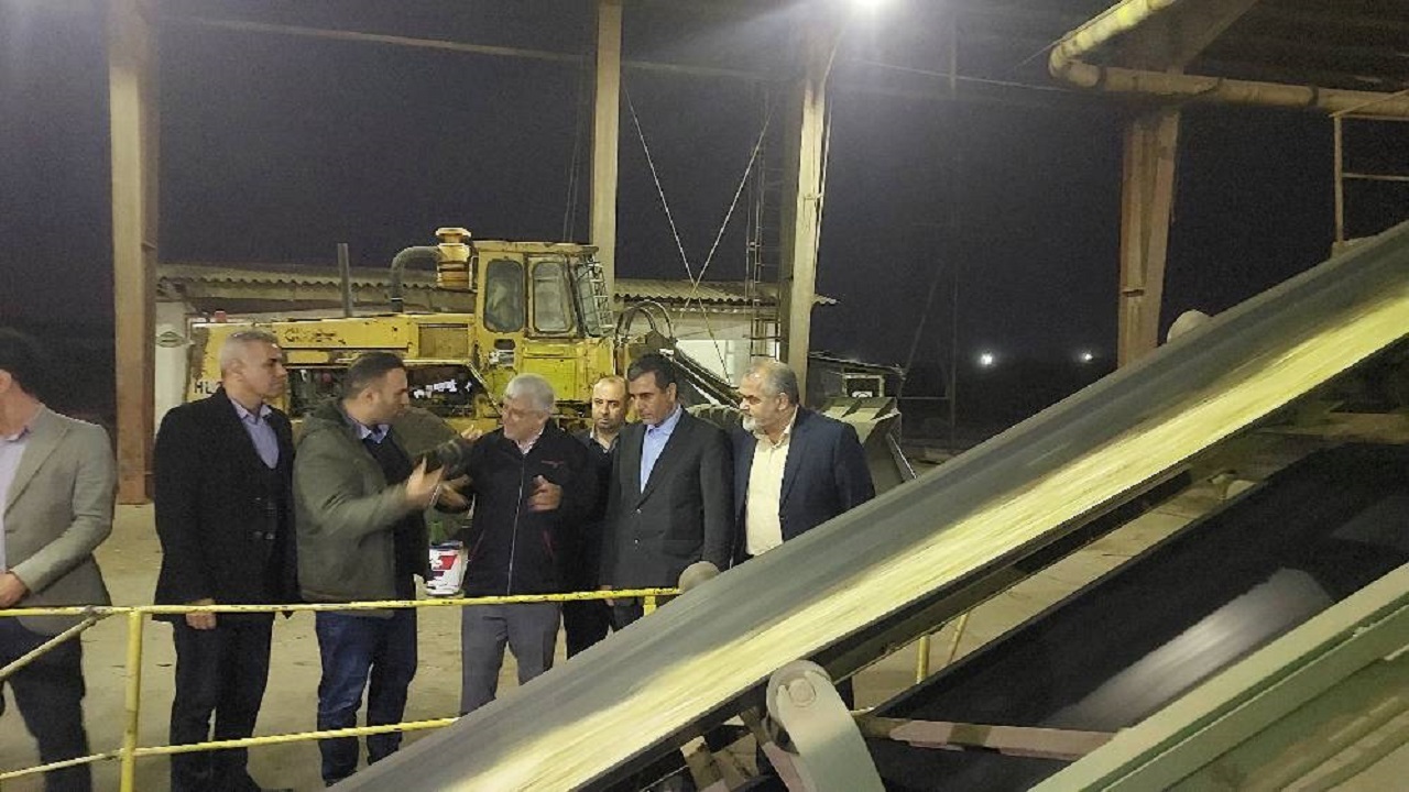 بازدید سرپرست معاونت هماهنگی امور اقتصادی استانداری گلستان از واحد‌های تولیدی گندبکاووس