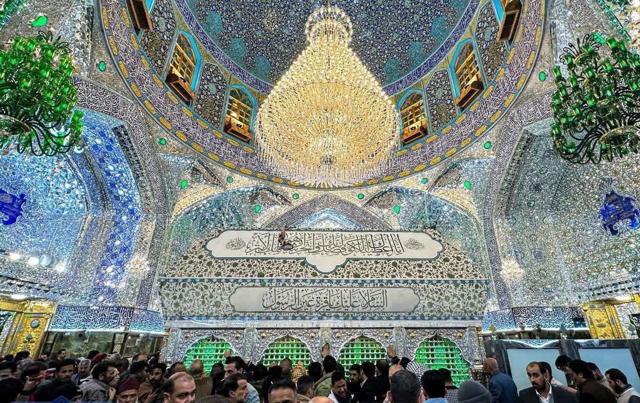 نمای زیبا از حرم امام علی(ع) در نجف اشرف نمای زیبا از حرم امام علی(ع) در نجف اشرف