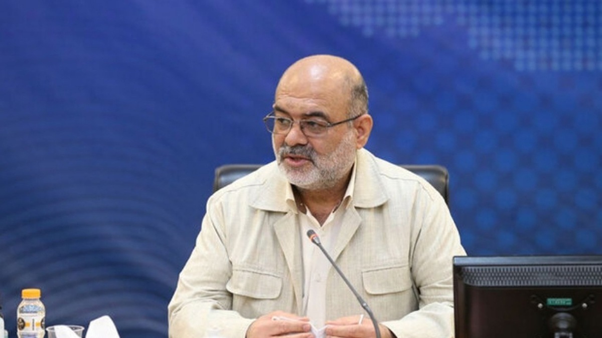 شعرخوانی شنیدنی احمد بابایی در وصف امیرالمومنین (ع) + فیلم