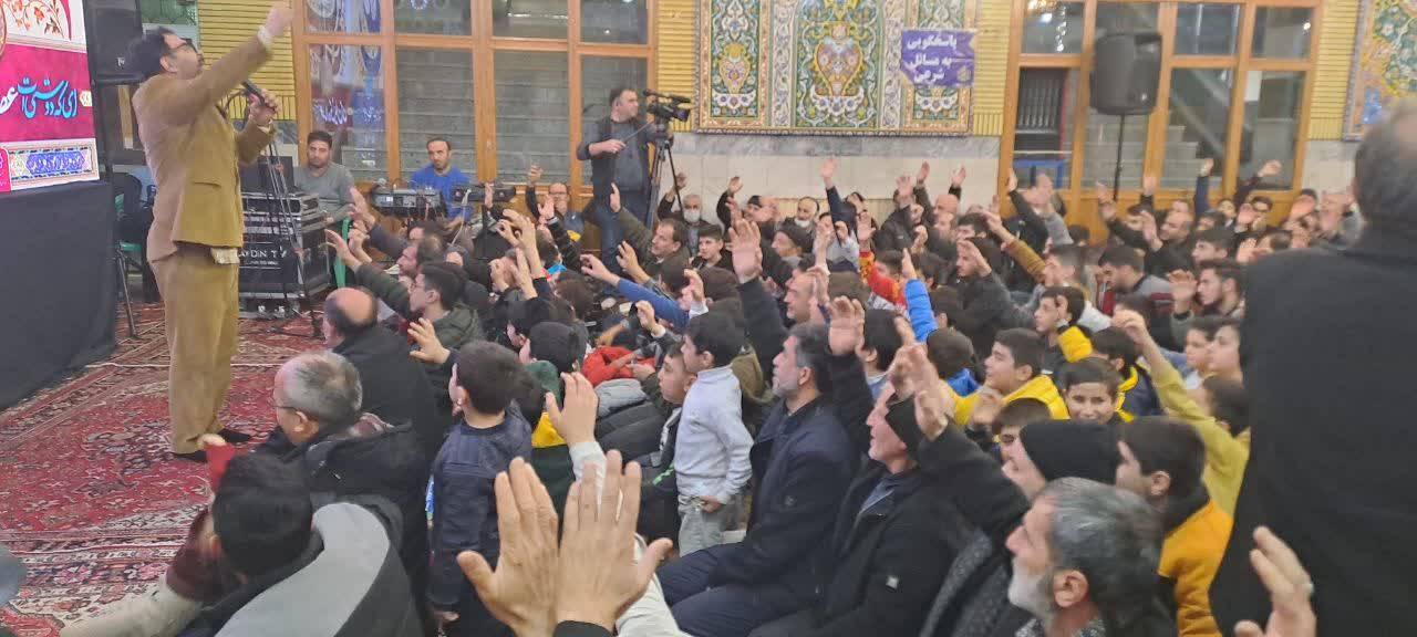 اجتماع مردم خوی در مراسم ولادت مام علی(ع)