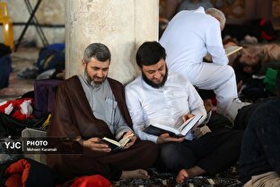 آیین معنوی اعتکاف در مسجد اعظم قم