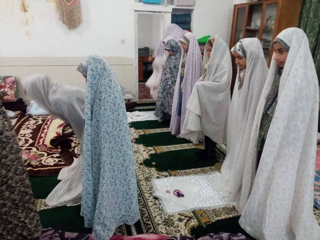 گوشه&zwnj;هایی از حال و هوای معتکفین روستای ده محمد به روایت تصاویر