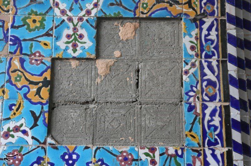 فروپاشی کاشی&zwnj;کاری&zwnj;های مسجد سید اصفهان