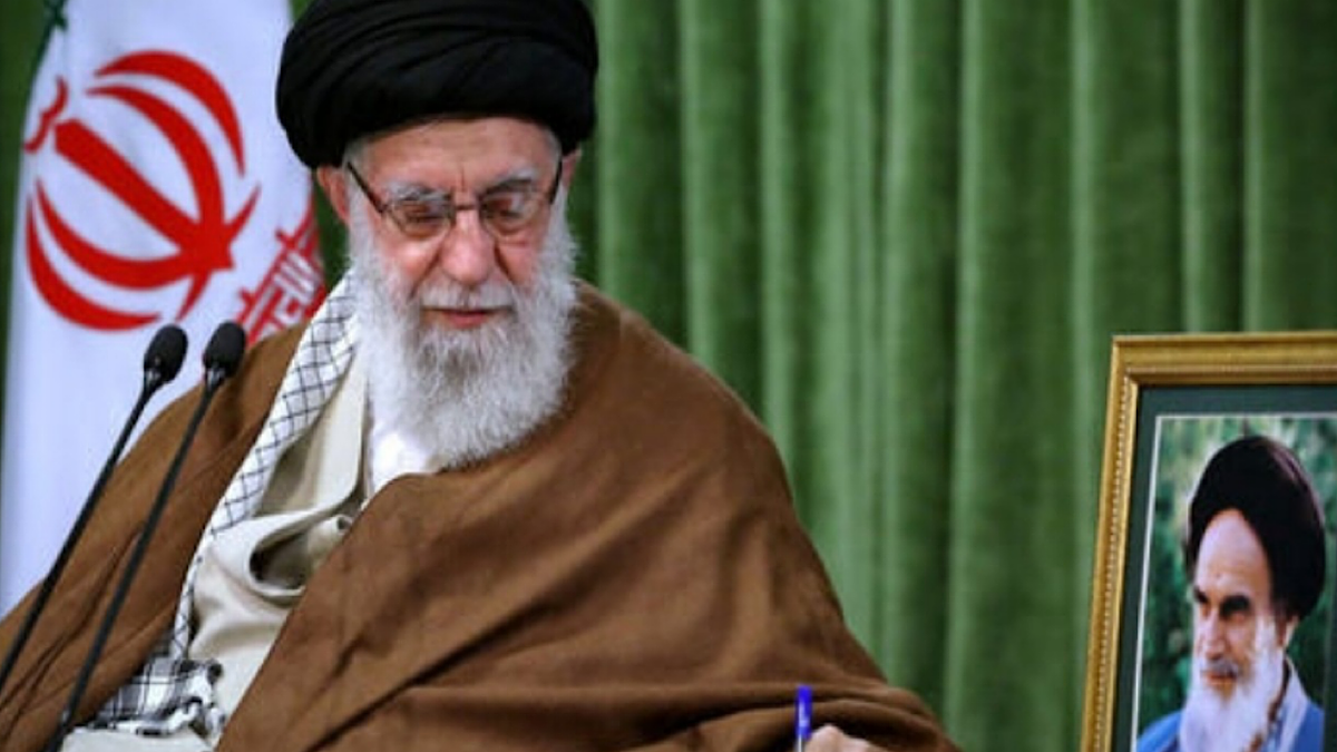باشگاه خبرنگاران -توئیت روسی حساب کاربری رهبر معظم انقلاب در آستانه سفر رئیس‌جمهور به روسیه