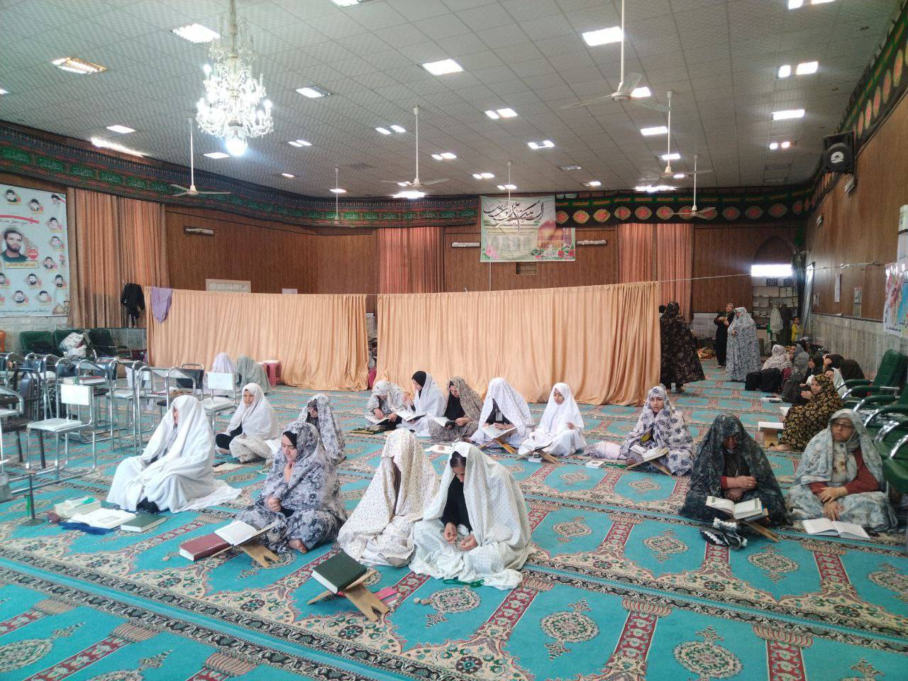 حضور معتکفین در مساجد