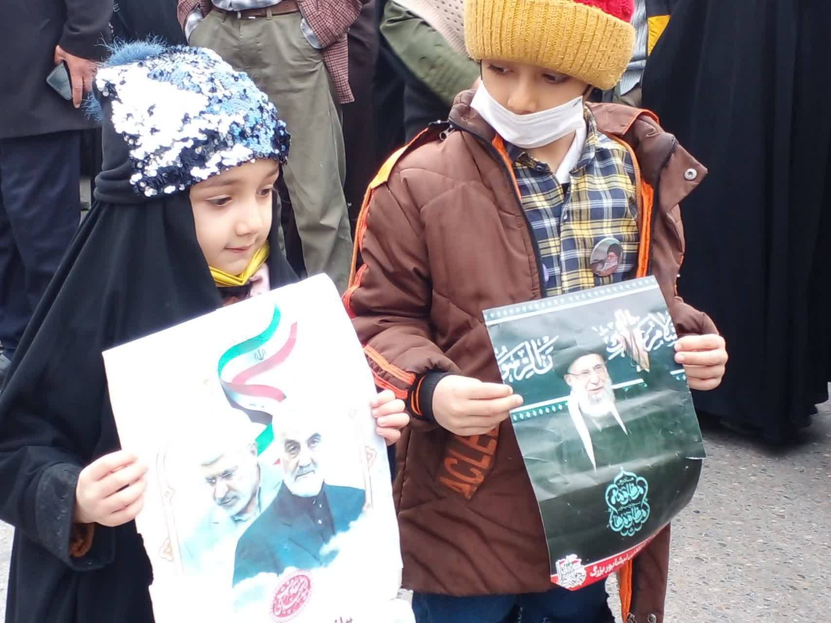 حضور کودکان در مراسم راهپیمایی