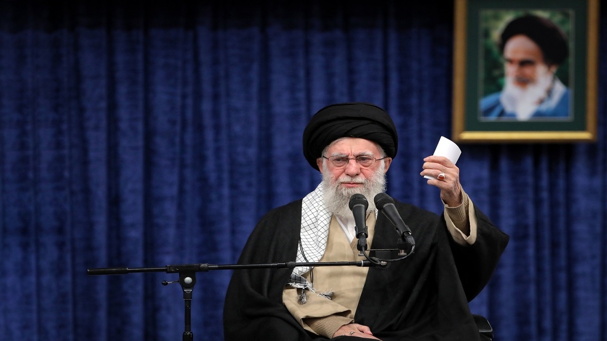 روایتی از دیدار فعالان اقتصادی بخش خصوصی با رهبر معظم انقلاب + فیلم