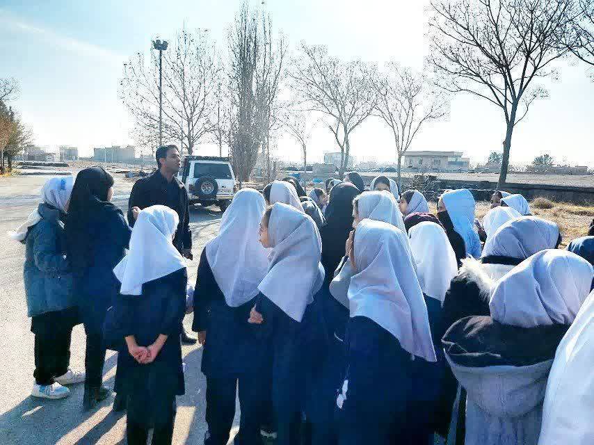 دانش آمئوزان نیشابوری