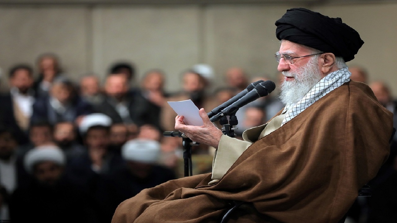 وقتی تفسیر بدیع رهبر معظم انقلاب از یک حدیث اشک جامعه‌ مداحان را درآورد + فیلم