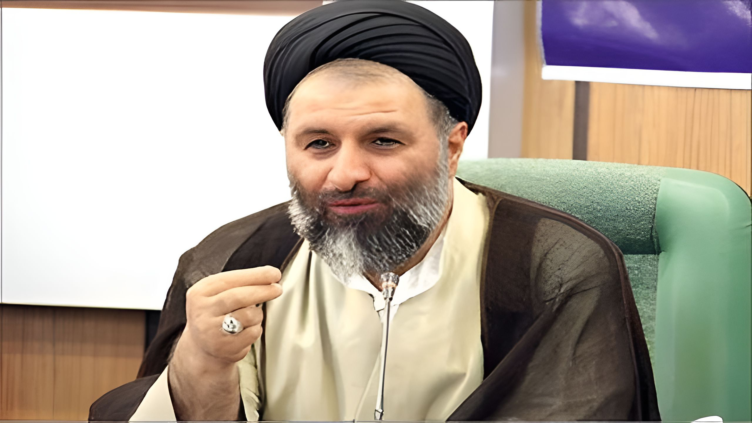 با روش حاج قاسم جوانان را به نماز دعوت کنید