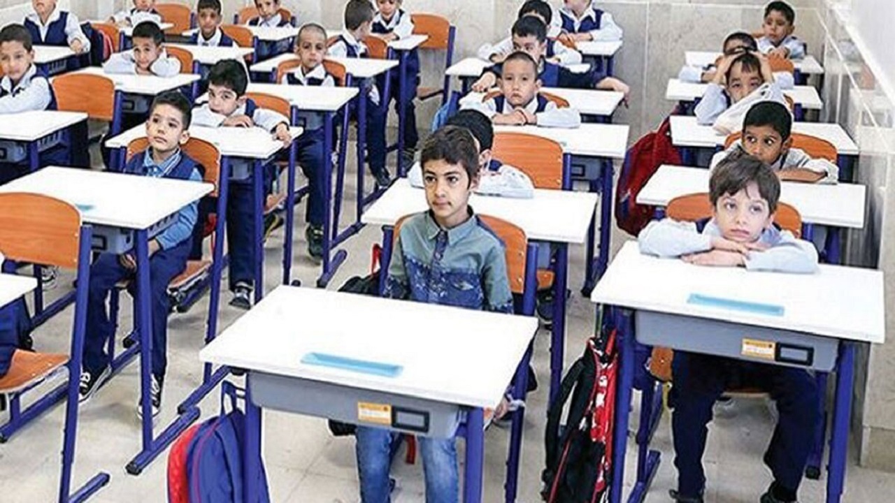 فعالیت مدارس ابتدایی ۱۱ شهرستان کرمانشاه فردا با یکساعت تاخیر آغاز می‌شود