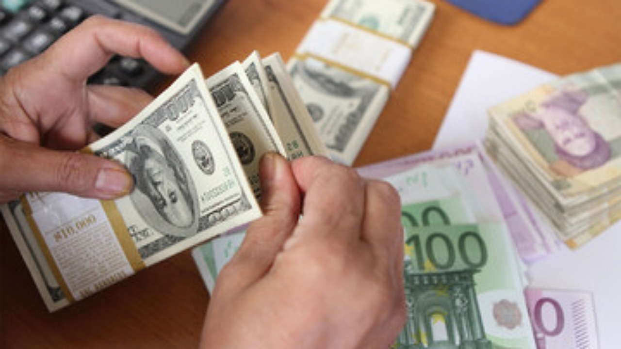 سیستم تک‌نرخی شدن ارز در بلندمدت به نفع اقتصاد کشور است